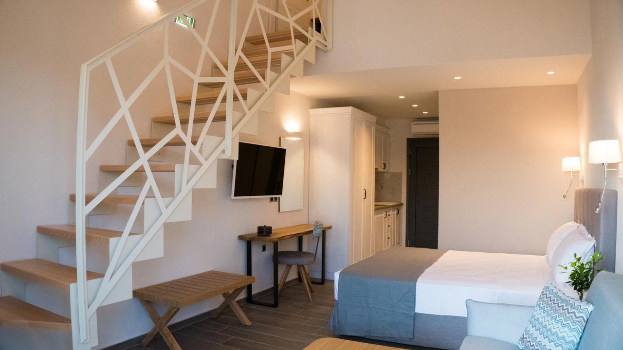 Costa Domus Blue Luxury Apartments Никити Екстериор снимка